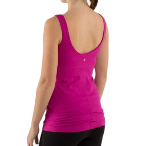 Lululemon Workout Top - Picture 5 of 7